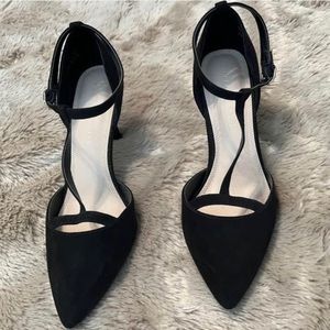 Kelly & Katie Black Suede Heels 8.5